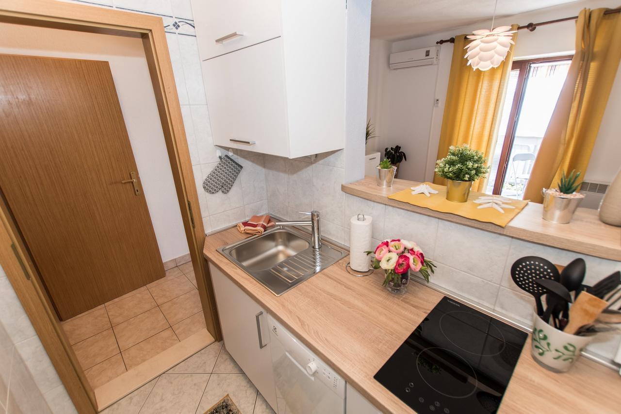 Seaview Apartment Slavica Брела Экстерьер фото